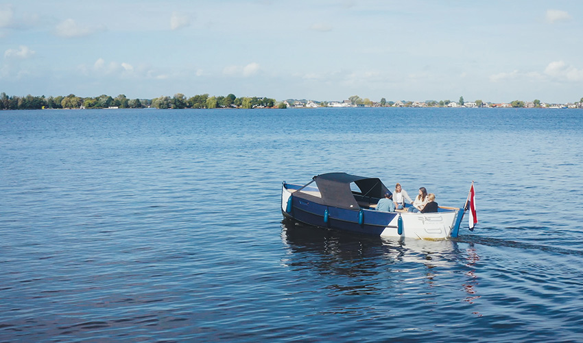 Classic van Sloepdelen Loosdrecht in Loosdrecht